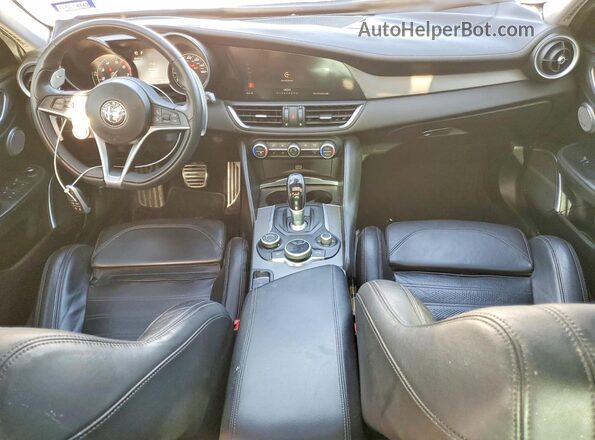 ZARFAECN8J7599479 2018 ALFA ROMEO GIULIA Black Առջևի վահանակի տեսք