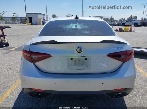 ZARFAECN9J7582951 2018 ALFA ROMEO GIULIA Silver 