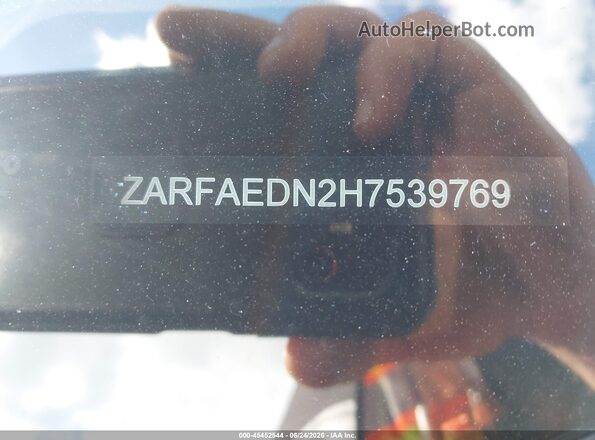 ZARFAEDN2H7539769 2017 ALFA ROMEO GIULIA Red Engine compartment view