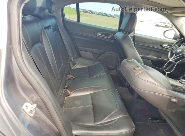ZARFAEDN5H7534551 2017 ALFA ROMEO GIULIA Gray Vista de los asientos traseros