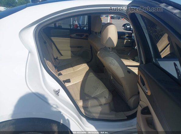 ZARFAEEN5H7537772 2017 ALFA ROMEO GIULIA White Widok naklejki z numerem VIN