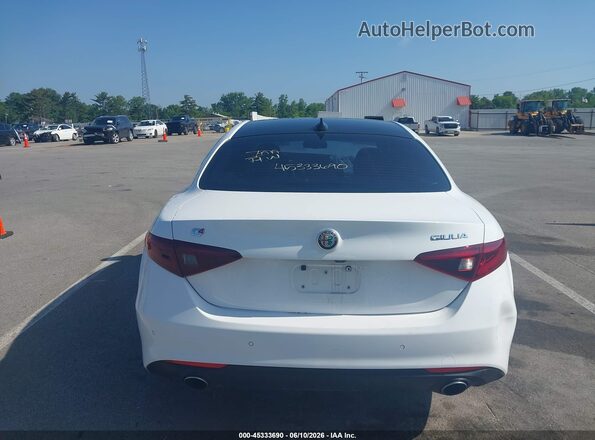 ZARFAEEN5H7537772 2017 ALFA ROMEO GIULIA White 