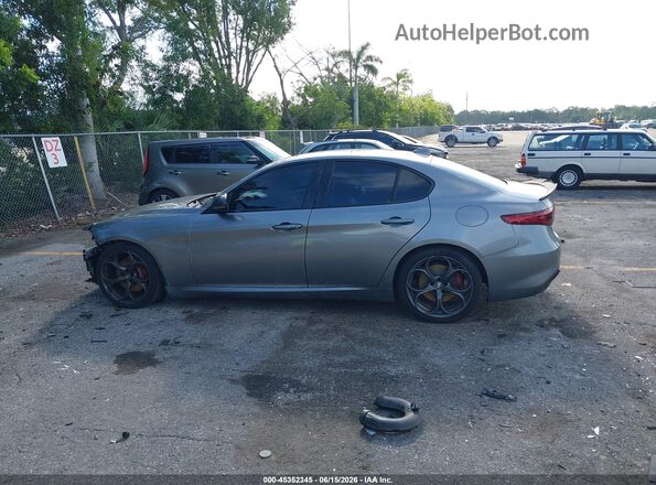 ZARFAMAN1K7622552 2019 ALFA ROMEO GIULIA Gray სალონის 360-გრადუსიანი ხედი