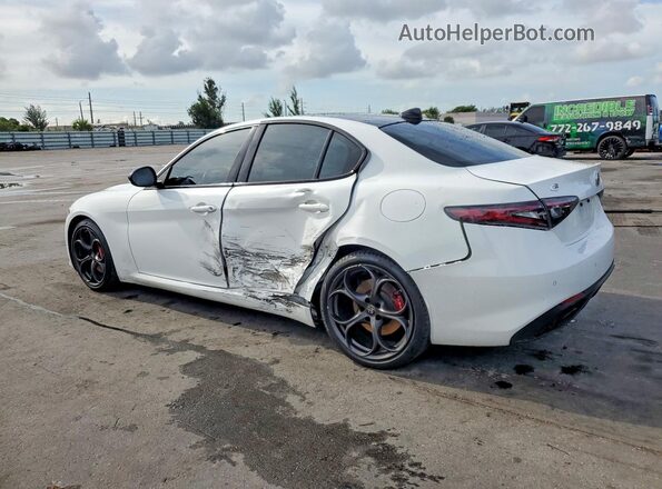 ZARFAMAN1S7690124 2025 ALFA ROMEO GIULIA White Trasero izquierdo