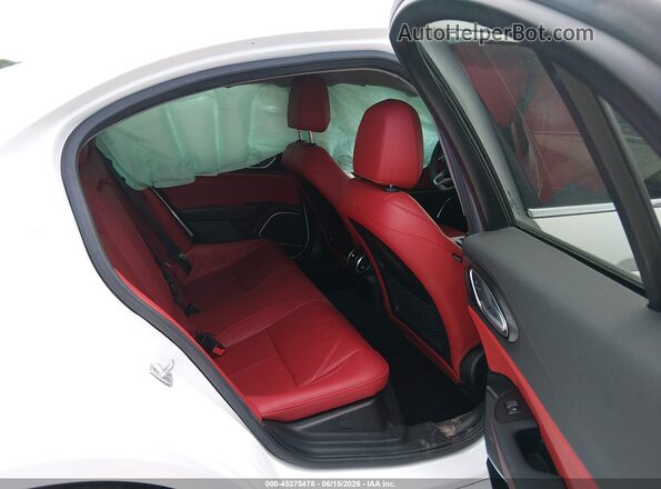 ZARFAMAN3L7634039 2020 ALFA ROMEO GIULIA White VIN sticker view