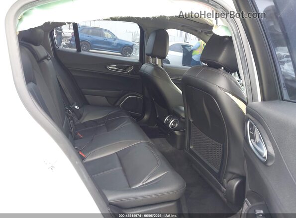 ZARFAMAN5K7600148 2019 ALFA ROMEO GIULIA Белый 