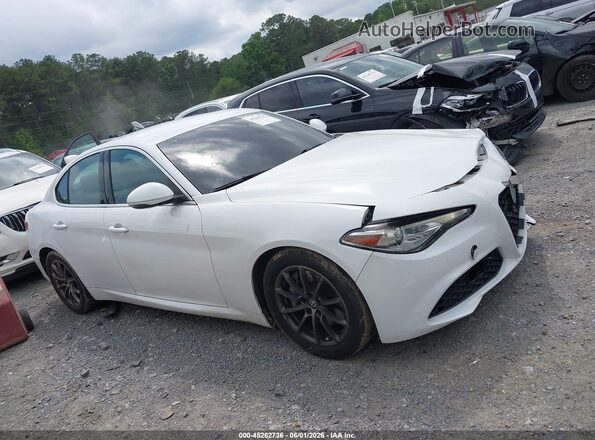 ZARFAMAN6K7609649 2019 ALFA ROMEO GIULIA White Սալոնի հետևի տեսք