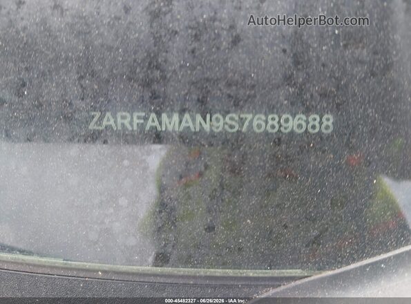 ZARFAMAN9S7689688 2025 ALFA ROMEO GIULIA Turquoise Vista del compartimento del motor