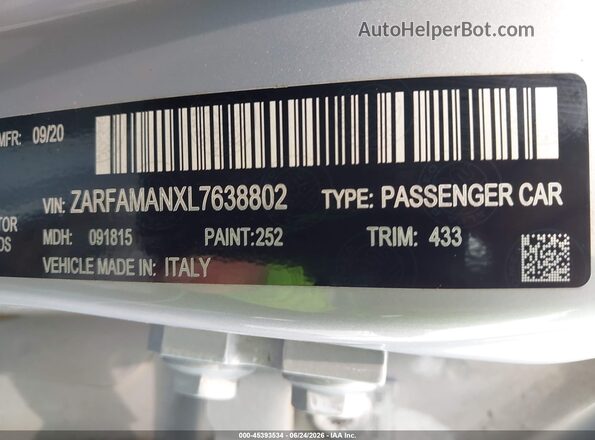 ZARFAMANXL7638802 2020 ALFA ROMEO GIULIA Blue Вид підкапотного простору