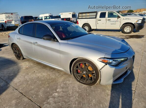 ZARFAMBN0M7639733 2021 ALFA ROMEO GIULIA Silver 