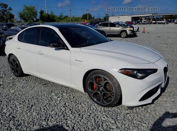 ZARFAMBN1P7676374 2023 ALFA ROMEO GIULIA White Передня права чверть