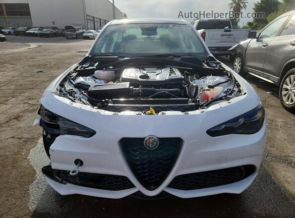 ZARFAMBN1R7683277 2024 ALFA ROMEO GIULIA White წინა ხედი