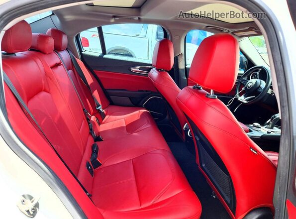 ZARFAMBN2M7644027 2021 ALFA ROMEO GIULIA White Вид задніх сидінь
