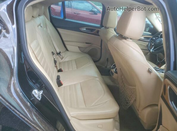ZARFAMBN3K7621594 2019 ALFA ROMEO GIULIA Black Rear seats view