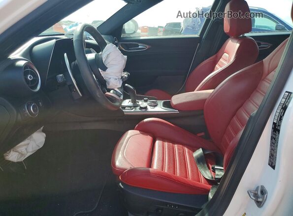 ZARFAMBN4R7677666 2024 ALFA ROMEO GIULIA Белый 