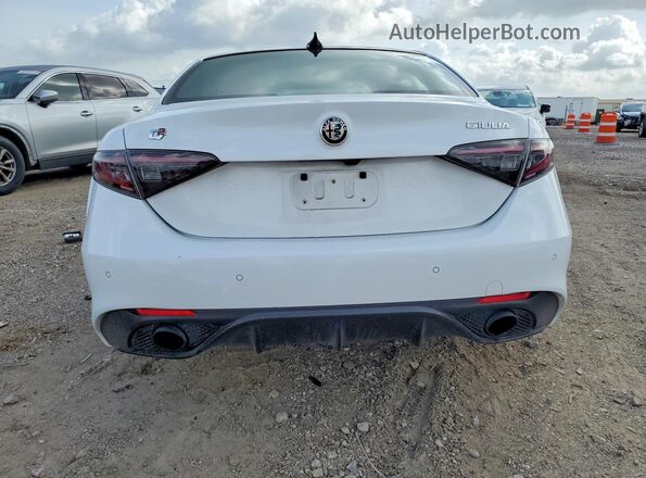 ZARFAMBN4R7677666 2024 ALFA ROMEO GIULIA Белый 
