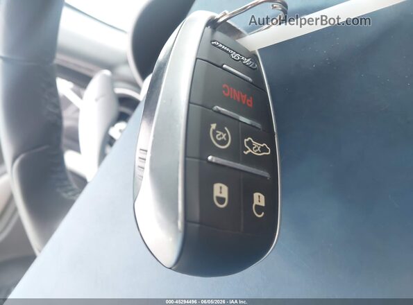 ZARFAMBN5K7605493 2019 ALFA ROMEO GIULIA White Dashboard view