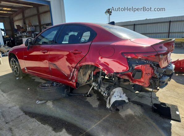ZARFAMBN5N7656867 2022 ALFA ROMEO GIULIA Red 