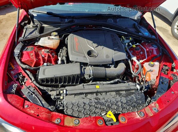 ZARFAMBN5N7656867 2022 ALFA ROMEO GIULIA Red 