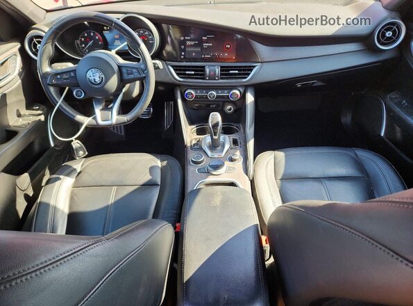 ZARFAMBN6N7656795 2022 ALFA ROMEO GIULIA Красный 