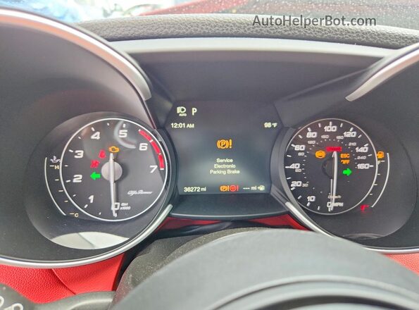 ZARFAMBN7L7631398 2020 ALFA ROMEO GIULIA Red Սարքավորումների վահանակի տեսք