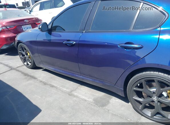 ZARFAMBN7M7645304 2021 ALFA ROMEO GIULIA Blue 