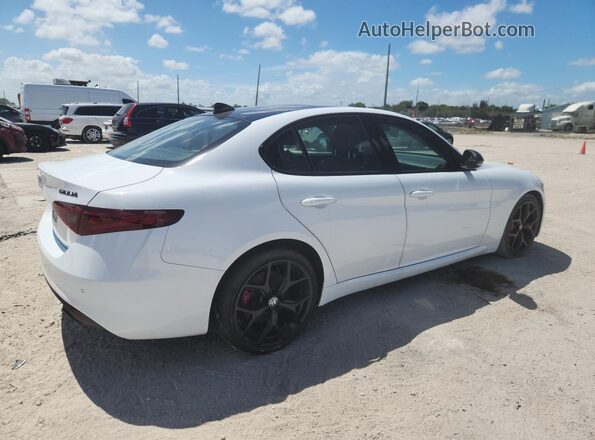 ZARFAMBNXK7616036 2019 ALFA ROMEO GIULIA White Вид наклейки з VIN-кодом