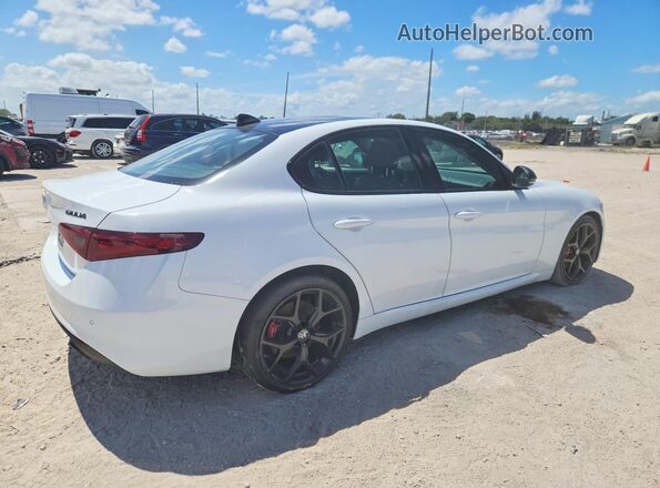 ZARFAMBNXK7616036 2019 ALFA ROMEO GIULIA White Задня права чверть