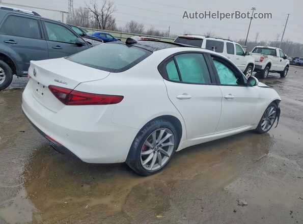 ZARFANAN0P7673778 2023 ALFA ROMEO GIULIA White Tył prawy