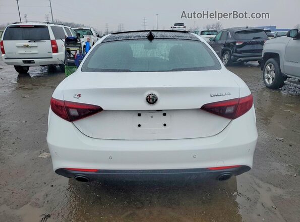 ZARFANAN0P7673778 2023 ALFA ROMEO GIULIA White Widok z tyłu