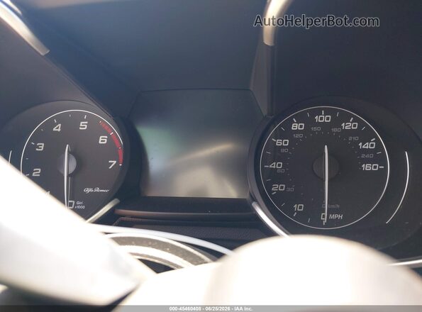 ZARFANBN0N7663733 2022 ALFA ROMEO GIULIA White Vista de los asientos traseros