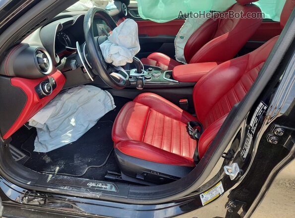 ZARFANBN2M7642364 2021 ALFA ROMEO GIULIA Black Սալոնի դիմացի տեսք