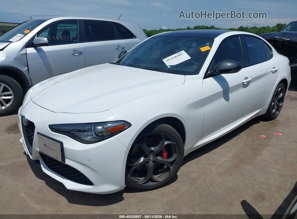 ZARFANBN2M7643787 2021 ALFA ROMEO GIULIA White Front left