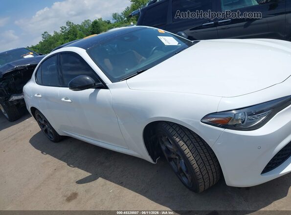 ZARFANBN2M7643787 2021 ALFA ROMEO GIULIA White Rear interior view