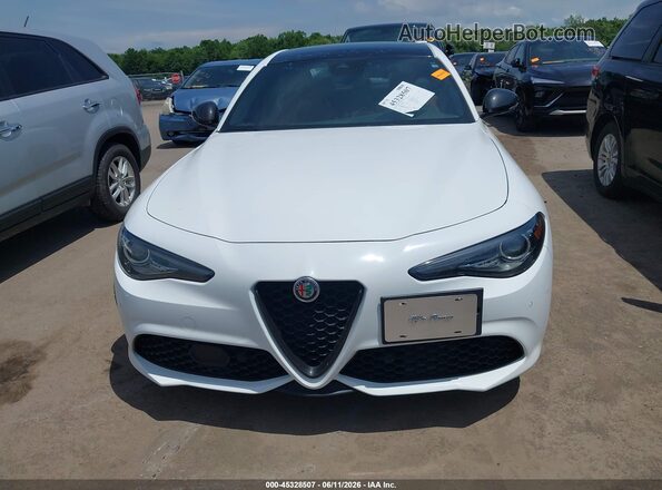 ZARFANBN2M7643787 2021 ALFA ROMEO GIULIA White Instrument cluster view