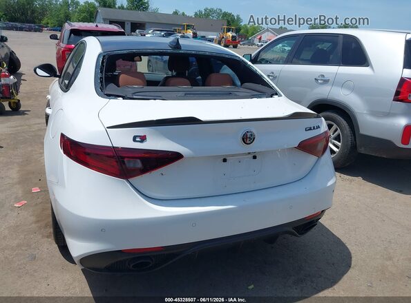 ZARFANBN2M7643787 2021 ALFA ROMEO GIULIA White 