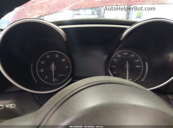 ZARFANBN2P7670959 2023 ALFA ROMEO GIULIA Красный Вид задних сидений