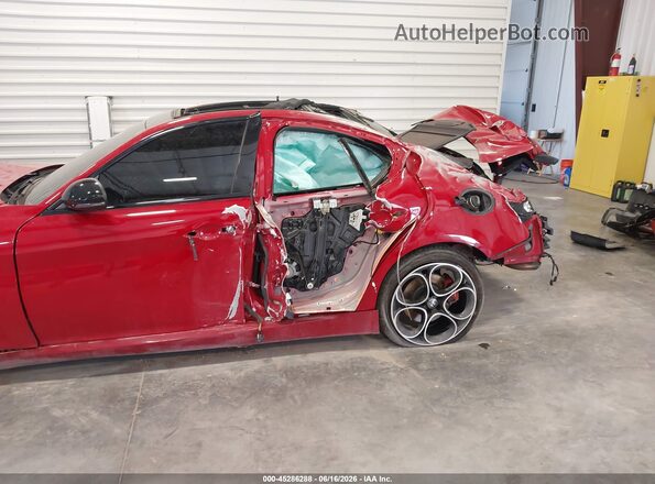 ZARFANBN2P7670959 2023 ALFA ROMEO GIULIA Красный Вид спереди