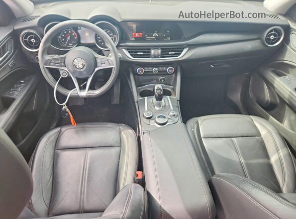 ZASFAKAN7J7C00659 2018 ALFA ROMEO STELVIO White Widok deski rozdzielczej