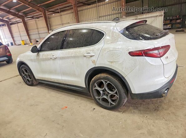 ZASFAKANXJ7B73781 2018 ALFA ROMEO STELVIO White Trasero izquierdo