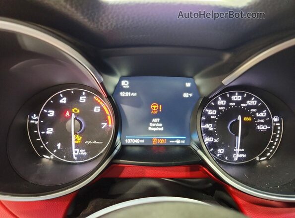 ZASFAKANXJ7B73781 2018 ALFA ROMEO STELVIO White Vista del cuadro de instrumentos