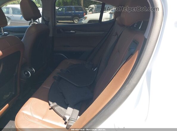 ZASFAKBN4J7C28952 2018 ALFA ROMEO STELVIO White 