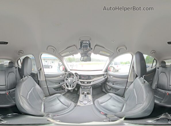 ZASFAKBN5J7B72391 2018 ALFA ROMEO STELVIO Красный Панорамный вид салона 360°