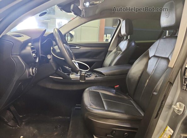ZASFAKBN8J7B67301 2018 ALFA ROMEO STELVIO Серый 