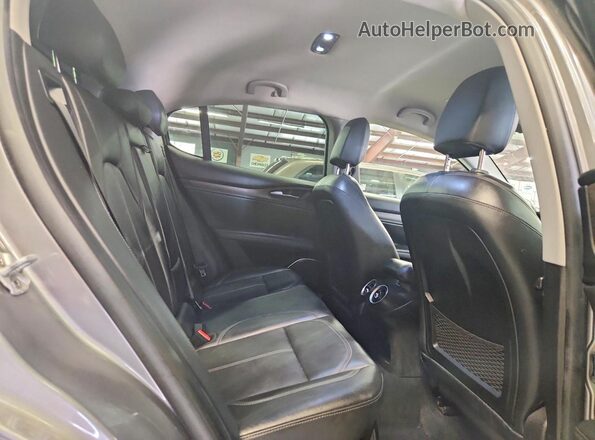 ZASFAKBN8J7B67301 2018 ALFA ROMEO STELVIO Серый 