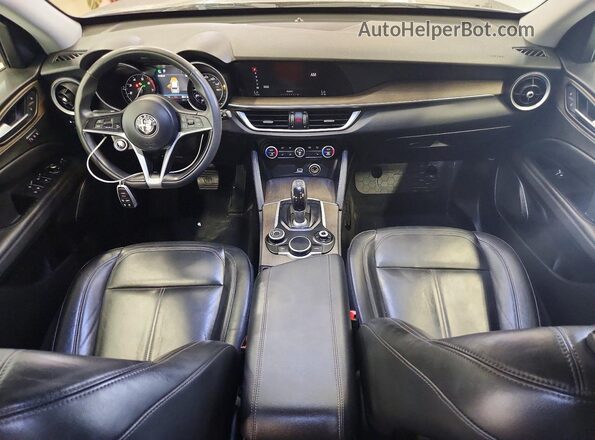ZASFAKBN8J7B67301 2018 ALFA ROMEO STELVIO Серый 