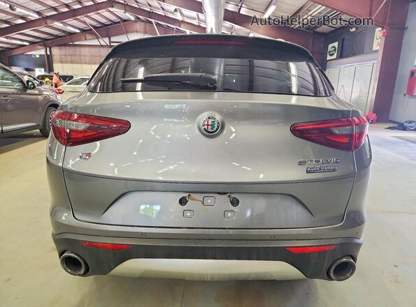 ZASFAKBN8J7B67301 2018 ALFA ROMEO STELVIO Серый 