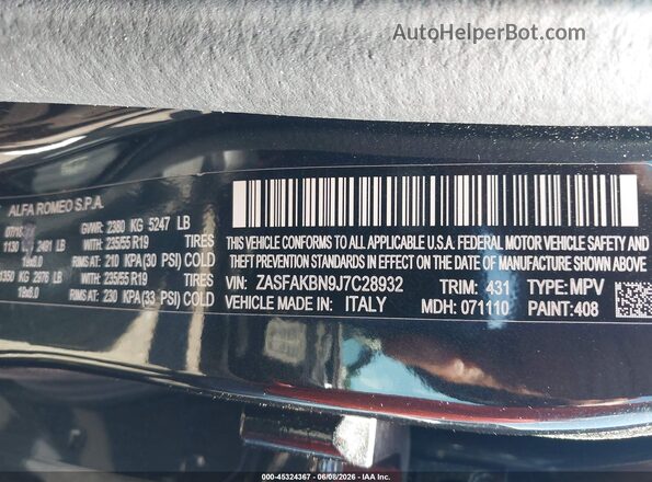 ZASFAKBN9J7C28932 2018 ALFA ROMEO STELVIO Black Widok komory silnika