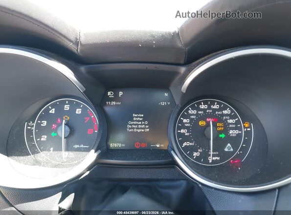 ZASFAKEV5J7C15476 2018 ALFA ROMEO STELVIO Gray Вид задніх сидінь