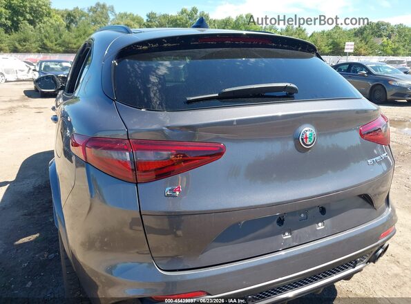 ZASFAKEV5J7C15476 2018 ALFA ROMEO STELVIO Gray Вид спереду